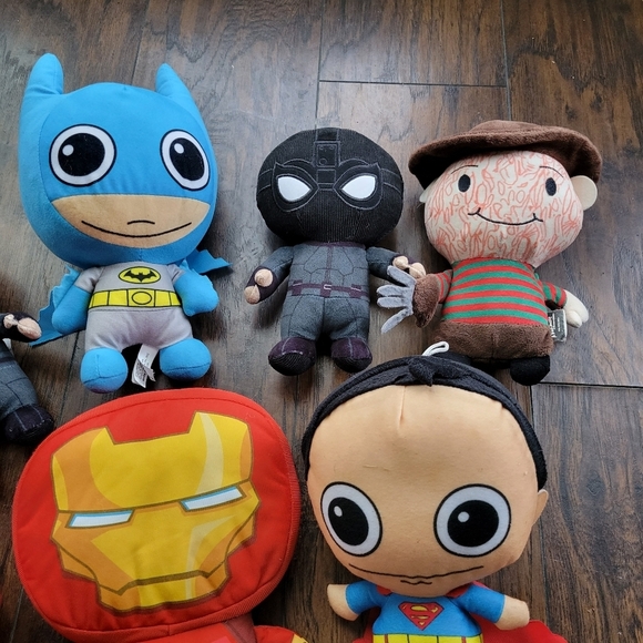 Plush Lot, DC, Marvel, Starwars, Nightmare on Elm Street - Picture 4 of 5